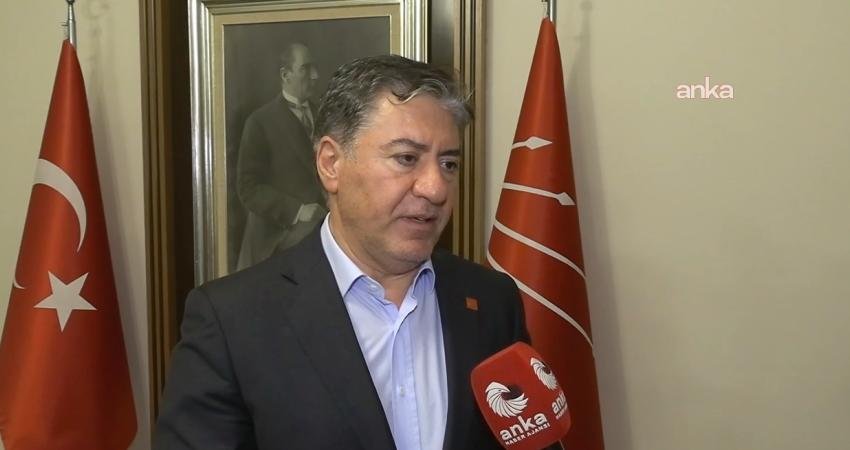 CHP’li Emir’den Kocaeli’de bir okulda teneffüs zilinin ilahiyle değiştirilmesini eleştiren velinin gözaltına alınmasına tepki CHP Grup Başkanvekili Murat Emir, Kocaeli'nin Derince ilçesindeki Çenesuyu Ortaokulu'nda