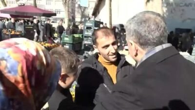 Elazığ'da pazar ziyareti yapan CHP Elazığ Milletvekili Gürsel Erol, "Pazarın dili