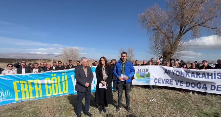 CHP’li Rızvanoğlu’ndan Eber Gölü için çağrı: “Artık söz değil, icraat istiyoruz” CHP Genel Başkan Yardımcısı Evrim Rızvanoğlu, 2 Şubat Dünya Sulak