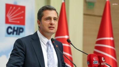 CHP İzmir Milletvekili Deniz Yücel, İzmir Tevfik Fikret Okulları’nda Milli