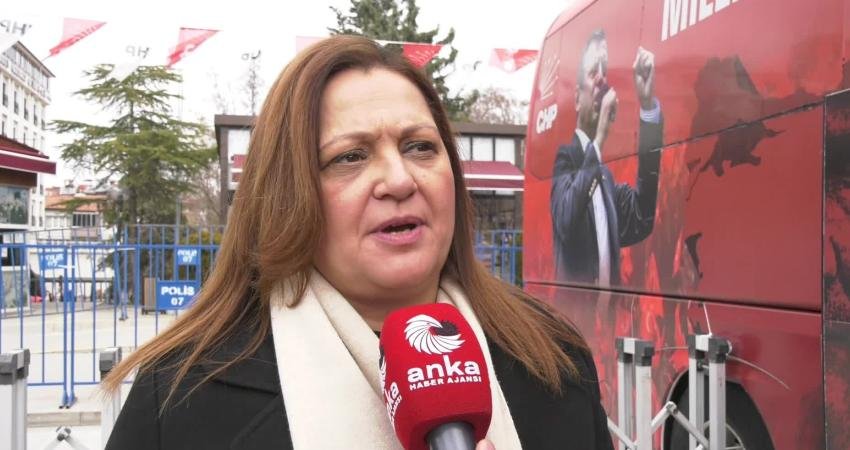 Burcu Köksal: “Seçilmiş bir belediye başkanı hangi siyasi partiden olursa olsun çağrıldığında ifade vermeye gidebilir” CHP'nin, Burdur'daki "Millet İradesine Sahip Çıkıyor" mitinginde ANKA Haber Ajansı'na