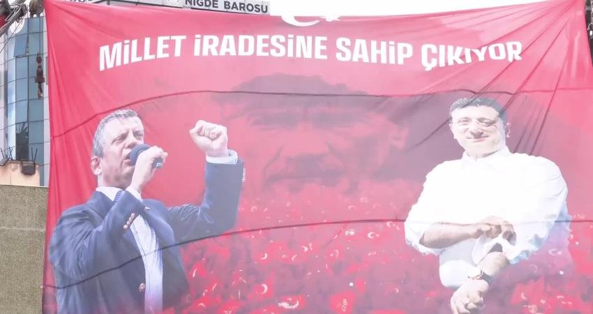 CHP'nin "Millet İradesine Sahip Çıkıyor" mitinglerinin 87'nci durağı Niğde'de oldu.