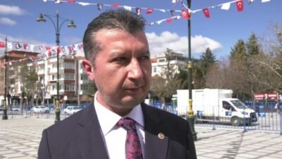 CHP Burdur milletvekili İzzet Akbulut, "Burdur merkezi hükümet tarafından etrafındaki