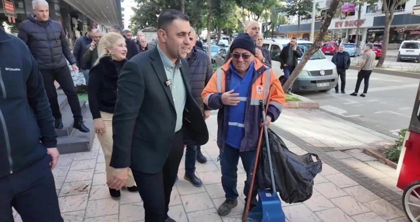 Çukurova Belediye Başkanı Emrah Kozay, Beyazevler Mahallesi’nden başlattığı saha çalışmalarını