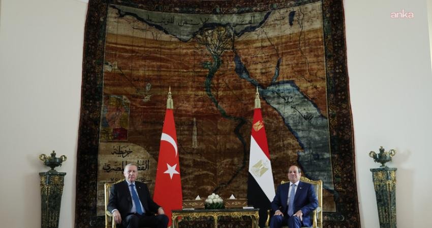 Cumhurbaşkanı Recep Tayyip Erdoğan, Mısır Cumhurbaşkanı Abdulfettah es-Sisi tarafından Al-İttihadiye