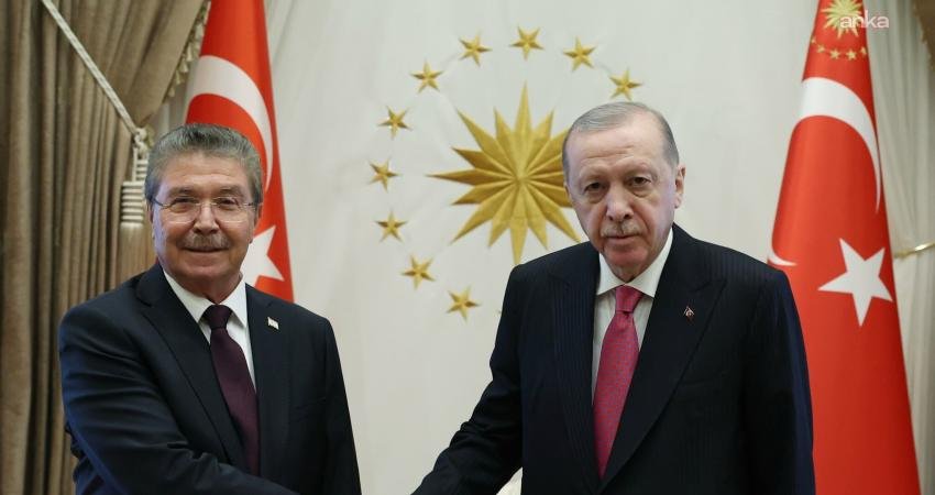 Cumhurbaşkanı Erdoğan, KKTC Başbakanı Üstel ile görüştü Cumhurbaşkanı Recep Tayyip Erdoğan, Kuzey Kıbrıs Türk Cumhuriyeti (KKTC) Başbakanı
