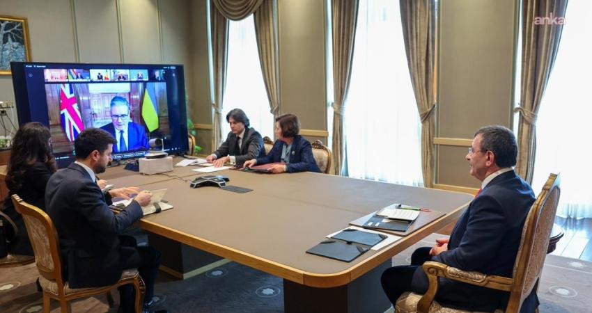 Cumhurbaşkanı Yardımcısı Cevdet Yılmaz, Cumhurbaşkanı Recep Tayyip Erdoğan'ı temsilen Gönüllüler