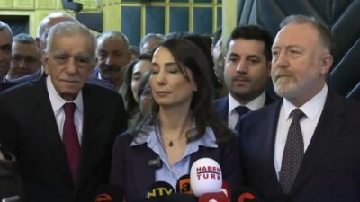 DEM Parti Eş Genel Başkanı Tülay Hatimoğulları, partisinin haftalık grup