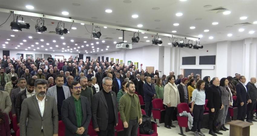 DEM Parti Grup Başkanvekili Sezai Temelli: “Eksikler varsa mücadeleyle giderilecektir. Enseyi karartmak yok bu mücadeleye devam edeceğiz” DEM Parti Grup Başkanvekili Sezai Temelli, “Meseleye terör konseptiyle bakarak çözüm