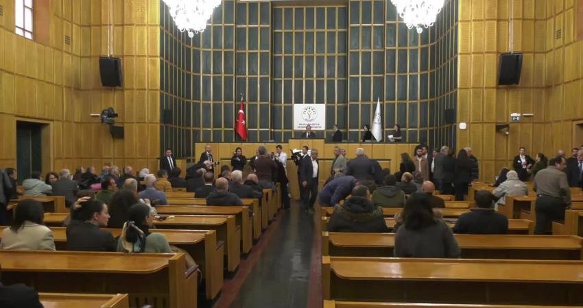 DEM Parti Eş Genel Başkanı Tülay Hatimoğulları, ABD'de açıklanan Epstein dosyalarında