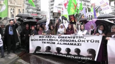 DEM Parti İzmir İl Örgütü’nün, Suriye'nin kuzeyinde yaşananları protesto etmek