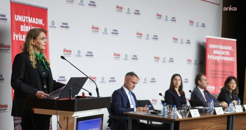 Bakırköy Belediyesi tarafından düzenlenen "Bakırköy depreme hazır mı?" panelinde deprem