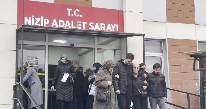 Depremde 51 kişiye mezar olan Furkan Apartmanı davasında ikinci kez karar açıklandı Gaziantep'te 6 Şubat depremlerinde yıkılan ve 51 kişinin yaşamını yitirdiği
