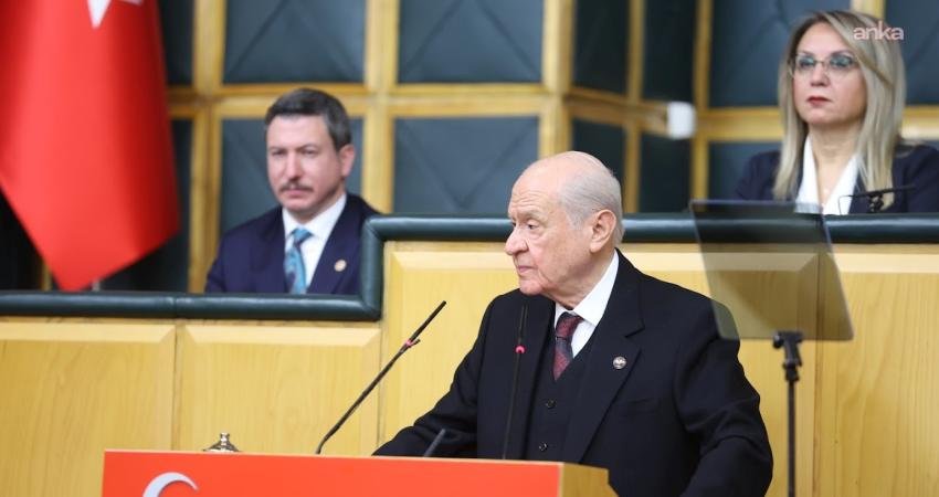 Devlet Bahçeli: Suriye’deki son gelişmeler ‘Terörsüz Türkiye’ hedefi açısından kritik bir eşik teşkil ediyor MHP Genel Başkanı Devlet Bahçeli, "Kırılganlıklar devam etse de artık