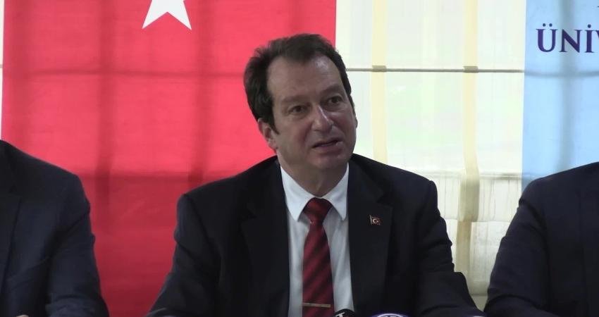 Dicle Üniversitesi Rektörü Prof. Dr. Kamuran Eronat, 600 yataklı yeni