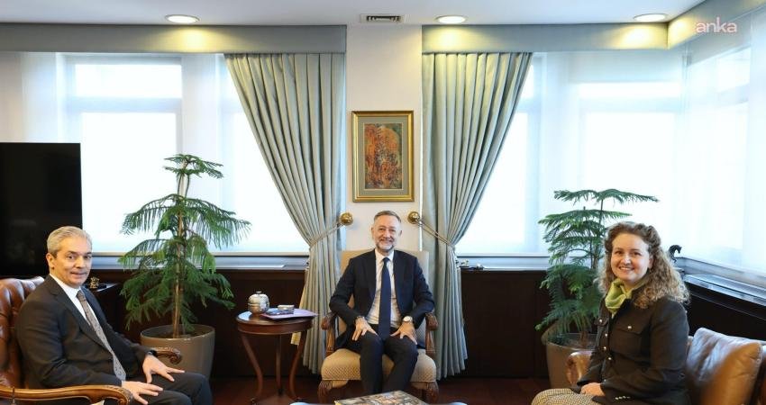 Dışişleri Bakan Yardımcısı Gümrükçü, BM Uluslararası Bağımsız Bilimsel Yapay Zeka Paneli’ne seçilen Prof. Dr. Demirköz ile görüştü Dışişleri Bakanı Yardımcısı Büyükelçi Levent Gümrükçü, Birleşmiş Milletler (BM) Uluslararası