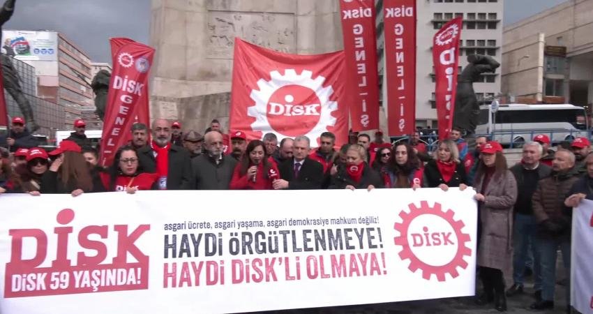 DİSK: “İşçi sınıfı, örgütsüz kaldığında sadece işimiz, aşımız, ekmeğimiz değil demokrasimiz de tehditlere karşı savunmasız kalmaktadır” Devrimci İşçi Sendikaları Konfederasyonu (DİSK), kuruluşunun 59. yılı dolayısıyla Ulus