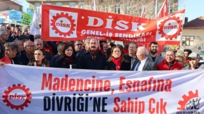 DİSK/Dev Maden-Sen tarafından Sivas’ın Divriği ilçesinde faaliyet gösteren yeraltı demir