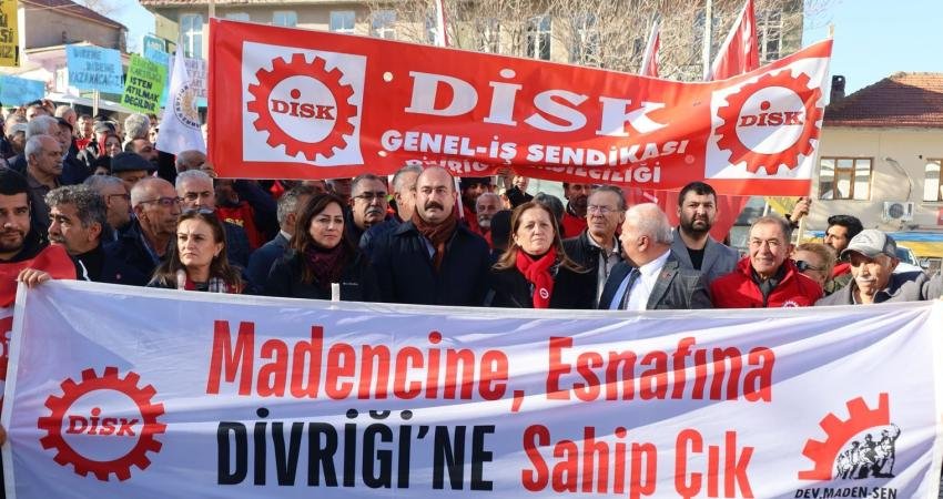 DİSK/Dev Maden-Sen tarafından Sivas’ın Divriği ilçesinde faaliyet gösteren yeraltı demir