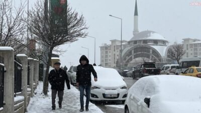 Edirne'de olumsuz hava koşulları nedeniyle ikinci bir duyuruya kadar motosiklet,