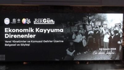 "Ekonomik kayyuma direnenler” konulu söyleşide konuşan Efes Selçuk Belediye Başkanı
