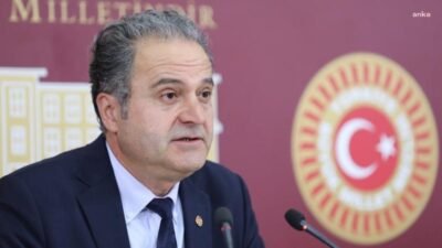 Emek Partisi İstanbul Milletvekili İskender Bayhan, İzmir'de protestolara katıldıkları gerekçesiyle