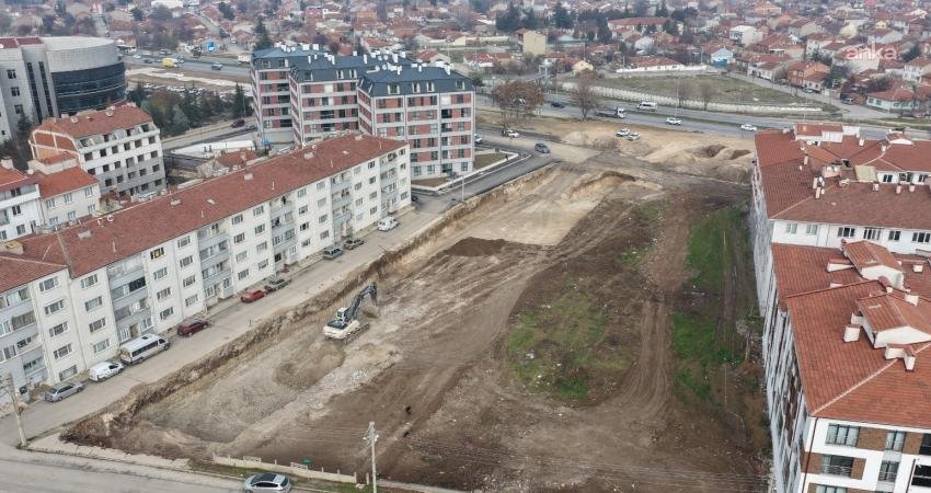 Eskişehir Büyükşehir Belediyesi (EBB), kentteki kentsel dönüşüm çalışmalarına bir yenisini