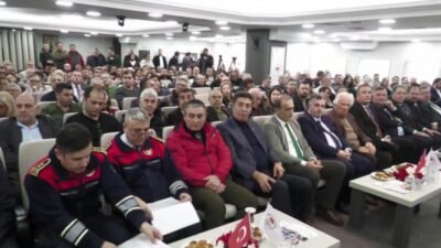 İzmir’de konaklama sektörüne yönelik yangın güvenliği toplantısı düzenlendi. Sektör temsilcileri