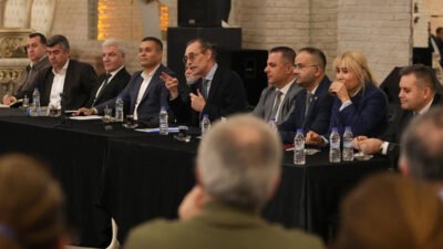 Etimesgut Belediye Başkanı Erdal Beşikcioğlu, mahalle toplantıları kapsamında Altay Mahallesi