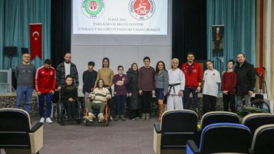 Etimesgut Belediyesi Engelsiz Yaşam Merkezi’nde düzenlenen Para-Karate branş tanıtımı, engelli