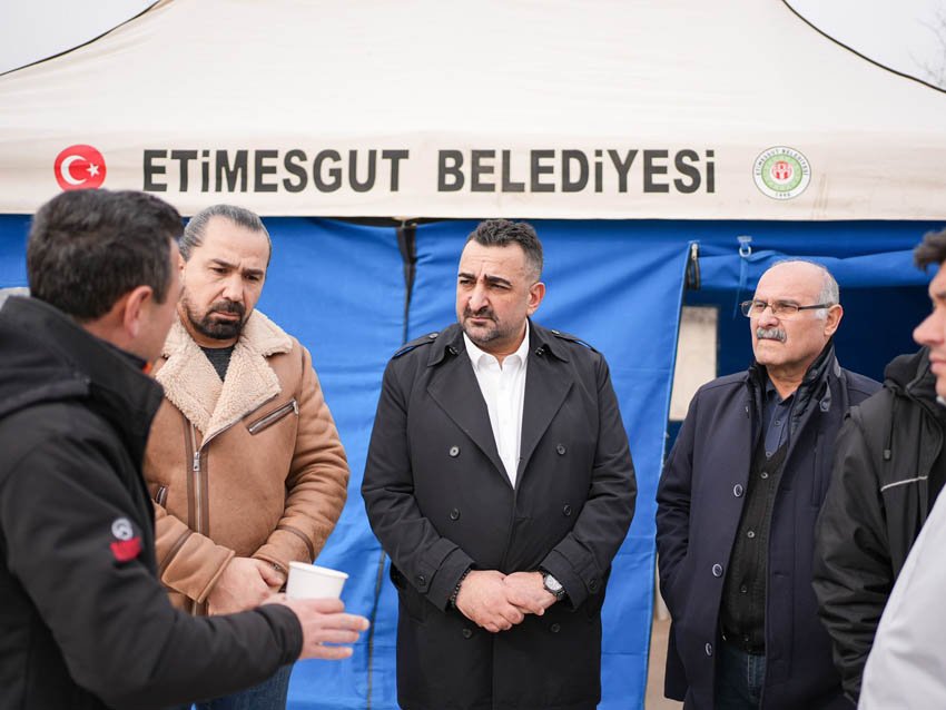 Etimesgut Belediyesi, emeğin ve emekçinin yanında durmaya kararlılıkla devam ediyor.