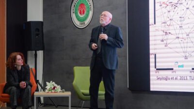 6 Şubat depremlerinin yıl dönümünde Etimesgut’ta düzenlenen Deprem Farkındalık Paneli’nde