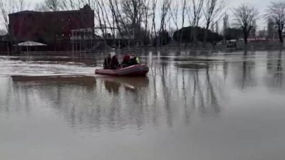 Edirne’de Tunca Nehri kenarındaki evinde yaşayan eski Edirne Belediye Başkanı