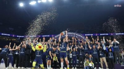 Basketbol 40. Erkekler Ziraat Bankası Türkiye Kupası finalinde Fenerbahçe Beko,