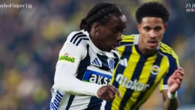 Fenerbahçe, Süper Lig'in 23. haftasında Kasımpaşa ile 1-1 berabere kaldı.