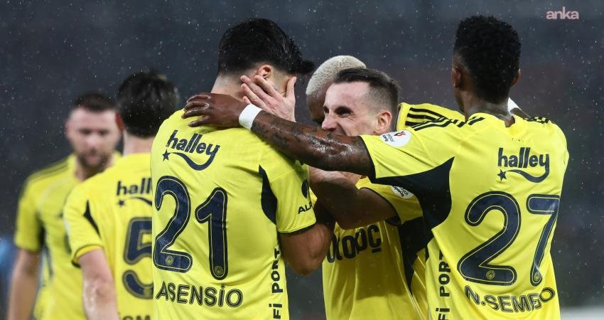 Trendyol Süper Lig'in 22. haftasında Fenerbahçe, deplasmanda Trabzonspor'u 3-2 yendi.