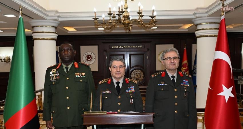 Genelkurmay Başkanı Orgeneral Selçuk Bayraktaroğlu, Kara Kuvvetleri Komutanı Orgeneral Metin