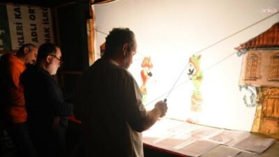 Giresun Belediyesi tarafından düzenlenen ramazan etkinliklerine katılan çocuklar, hem geleneksel