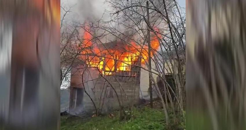Giresun’da Camili köyünde çıkan yangında bir kişi hayatını kaybetti Giresun’un Camili köyünde çıkan yangında, evde tek başına bulunan Şaziye