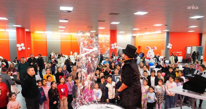 Gölbaşı Belediyesi, yarıyıl tatilinde çocuklar için hazırladığı ücretsiz buz pateni,