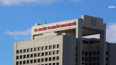 Hazine ve Maliye Bakanlığı, borçlanma politikasına ilişkin, "Bakanlığımız borçlanma politikası,