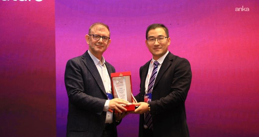 Hikvision’dan İSKİ’ye “2025 yılı En Başarılı Yapay Zekâ ve Dijital Çözüm Projesi” ödülü Güvenlik teknolojileri tedarikçilerinden Hikvision, 2025 yılı “En Başarılı Yapay Zekâ