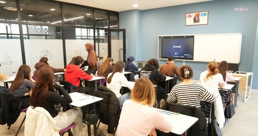 İBB, LGS ve KYS’ye hazırlanan öğrenciler için 40 binden fazla deneme sınavı olanağı sağlayacak İBB, Ders Atölyeleri bünyesinde LGS ve YKS’ye hazırlanan öğrenciler için