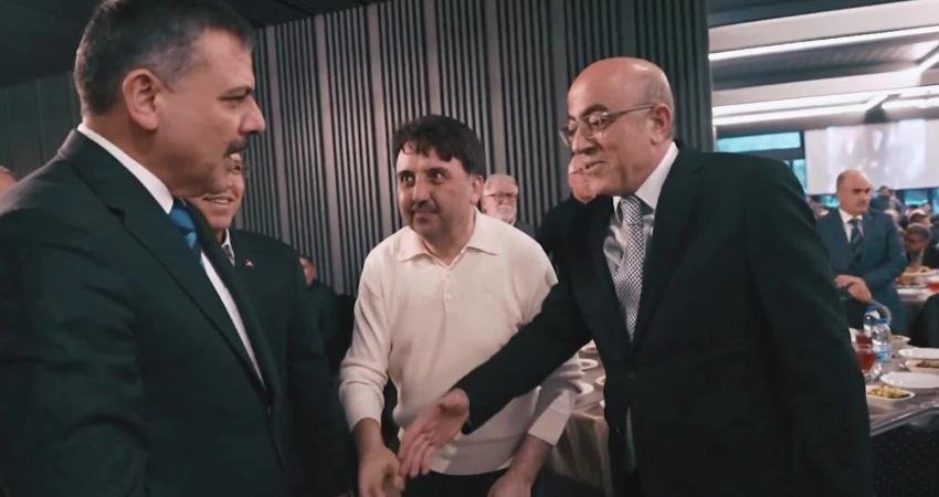 İçişleri Bakanı Mustafa Çiftçi, Siyasallılar Vakfı tarafından düzenlenen iftar programında