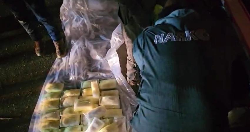 İçişleri Bakanı Ali Yerlikaya, Şırnak'ta 142 kilogram metamfetamin uyuşturucu maddesi