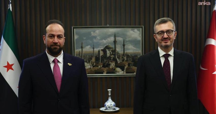 Cumhurbaşkanlığı İletişim Başkanı Burhanettin Duran, Suriye Enformasyon Bakanı Hamza el-Mustafa