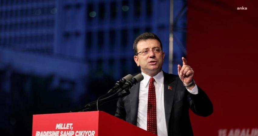 Tutuklu İBB Başkanı ve CHP'nin cumhurbaşkanı adayı Ekrem İmamoğlu, partisinin Bakırköy'de