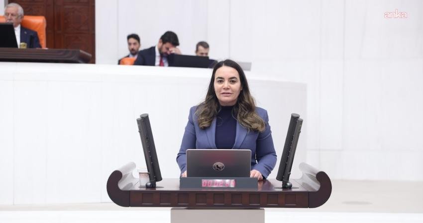 İYİ Parti’li Ayyüce Türkeş Taş: “Öcalan’ın statüsü gayet net ve bellidir. Kendisi 55 bin kişinin katili, hain bir terörist başıdır” İYİ Parti Genel Başkan Yardımcısı Ayyüce Türkeş Taş, MHP lideri