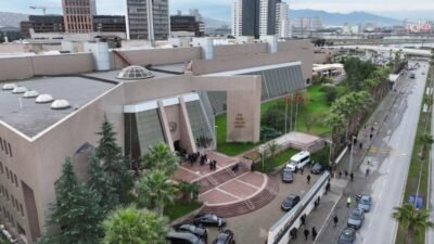 İzmir Cumhuriyet Başsavcılığı'nın İzmir Büyükşehir Belediyesi iştiraki İZBETON AŞ ile S.S.