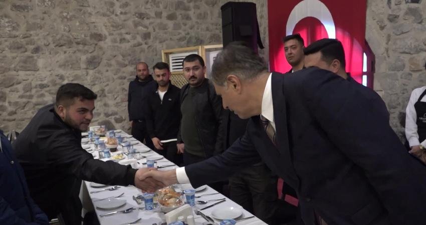 İzmir Büyükşehir Belediye Başkanı Cemil Tugay, CHP İzmir İl Gençlik